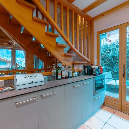 Chalet Muguet Gauche With Hot Tub Sleeps 10 Central Morzine Eksteriør bilde