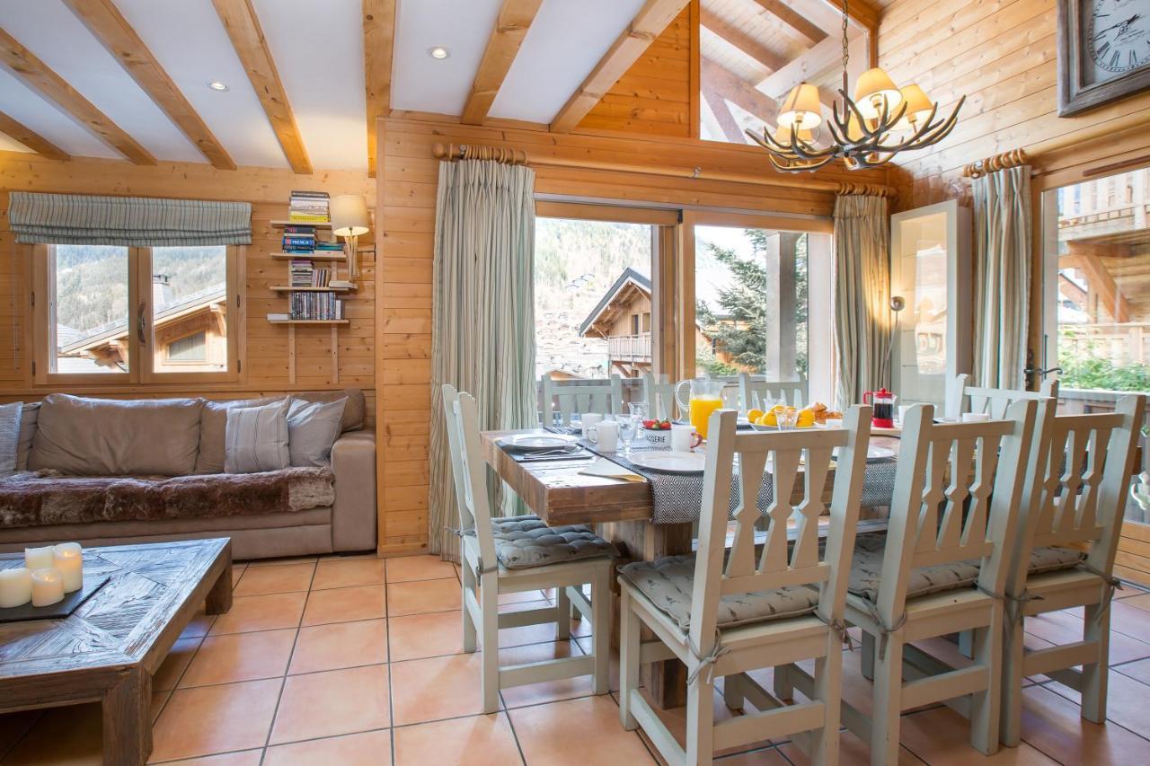Chalet Muguet Gauche With Hot Tub Sleeps 10 Central Morzine Eksteriør bilde