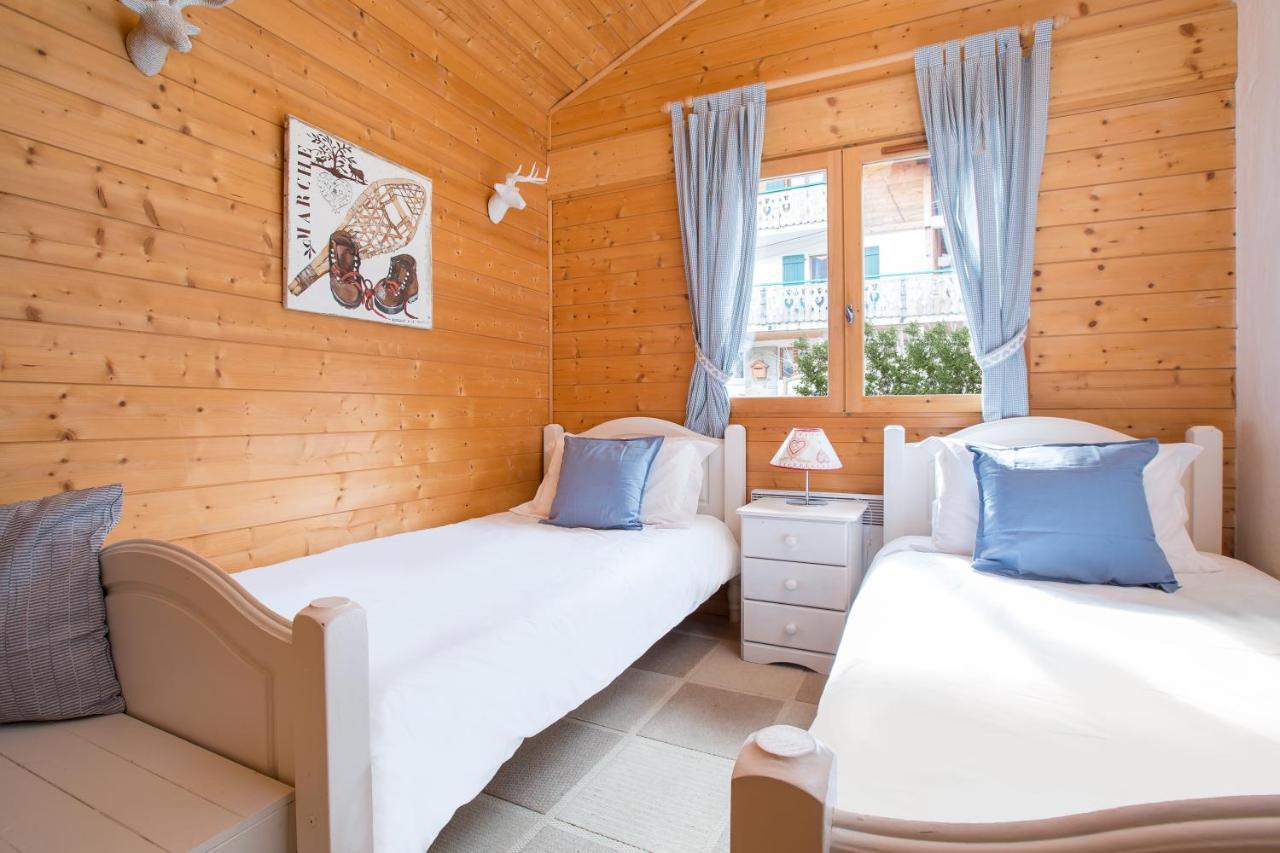 Chalet Muguet Gauche With Hot Tub Sleeps 10 Central Morzine Eksteriør bilde