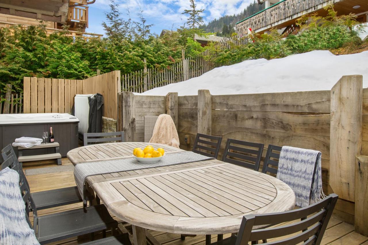 Chalet Muguet Gauche With Hot Tub Sleeps 10 Central Morzine Eksteriør bilde