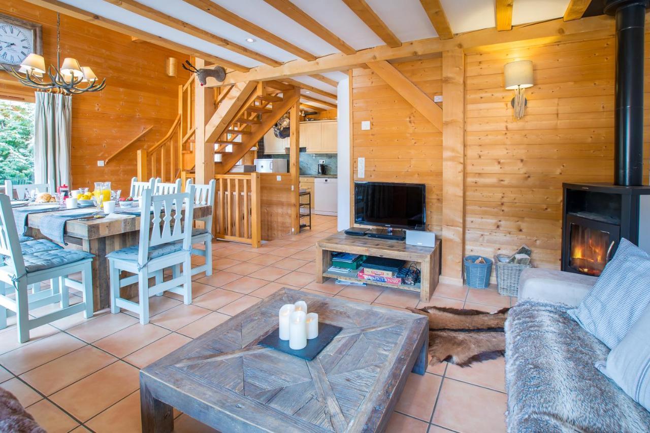 Chalet Muguet Gauche With Hot Tub Sleeps 10 Central Morzine Eksteriør bilde