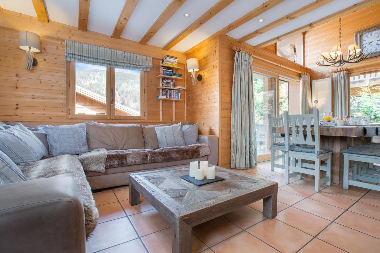 Chalet Muguet Gauche With Hot Tub Sleeps 10 Central Morzine Eksteriør bilde